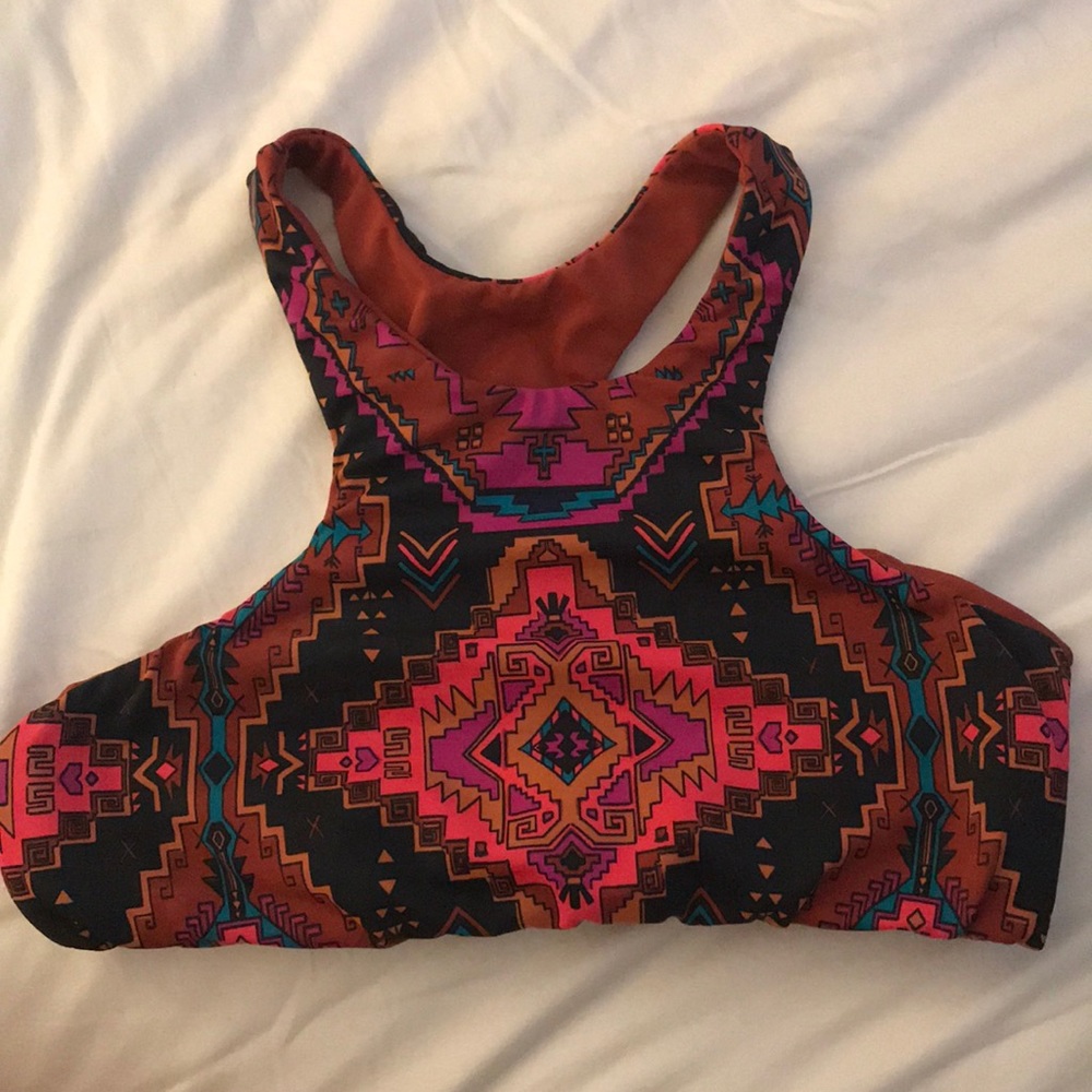 REVERSIBLE high neck bikini top